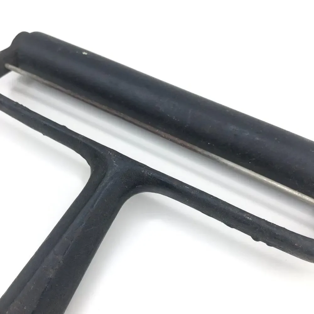 Vintage Testrite NYC Black Metal Rubber Roller